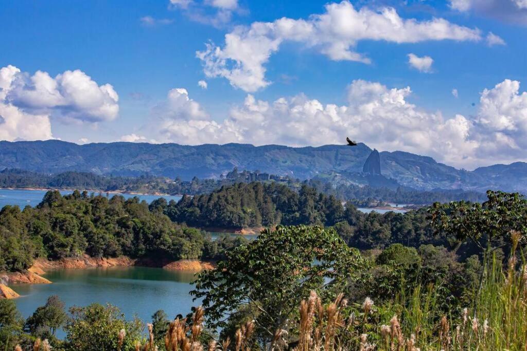 Sky House Cabana Guatape La Pradera  Esterno foto
